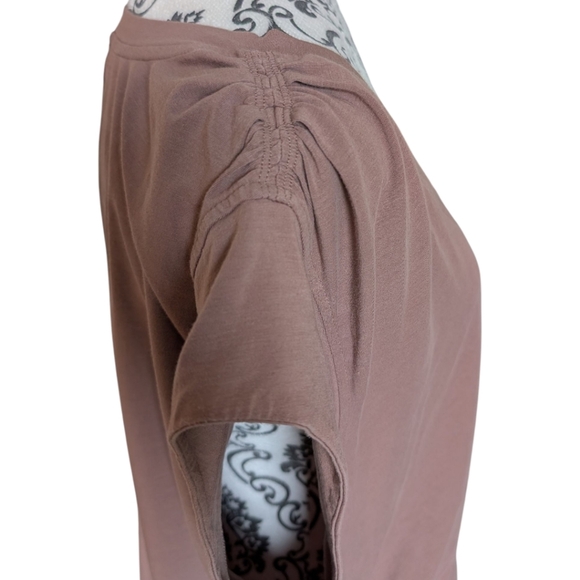 Athleta Outbound V Neck Tee Shirt Rustic Beige Supima Cotton Women's Plus 2X - Picture 4 of 13